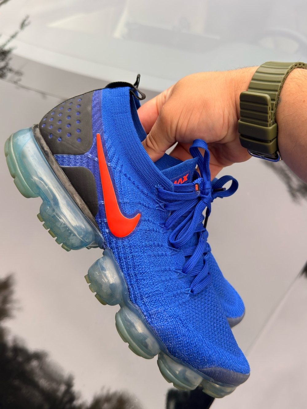Nike Men’s VaporMax Flyknit Sneakers - Royal Blue/Orange